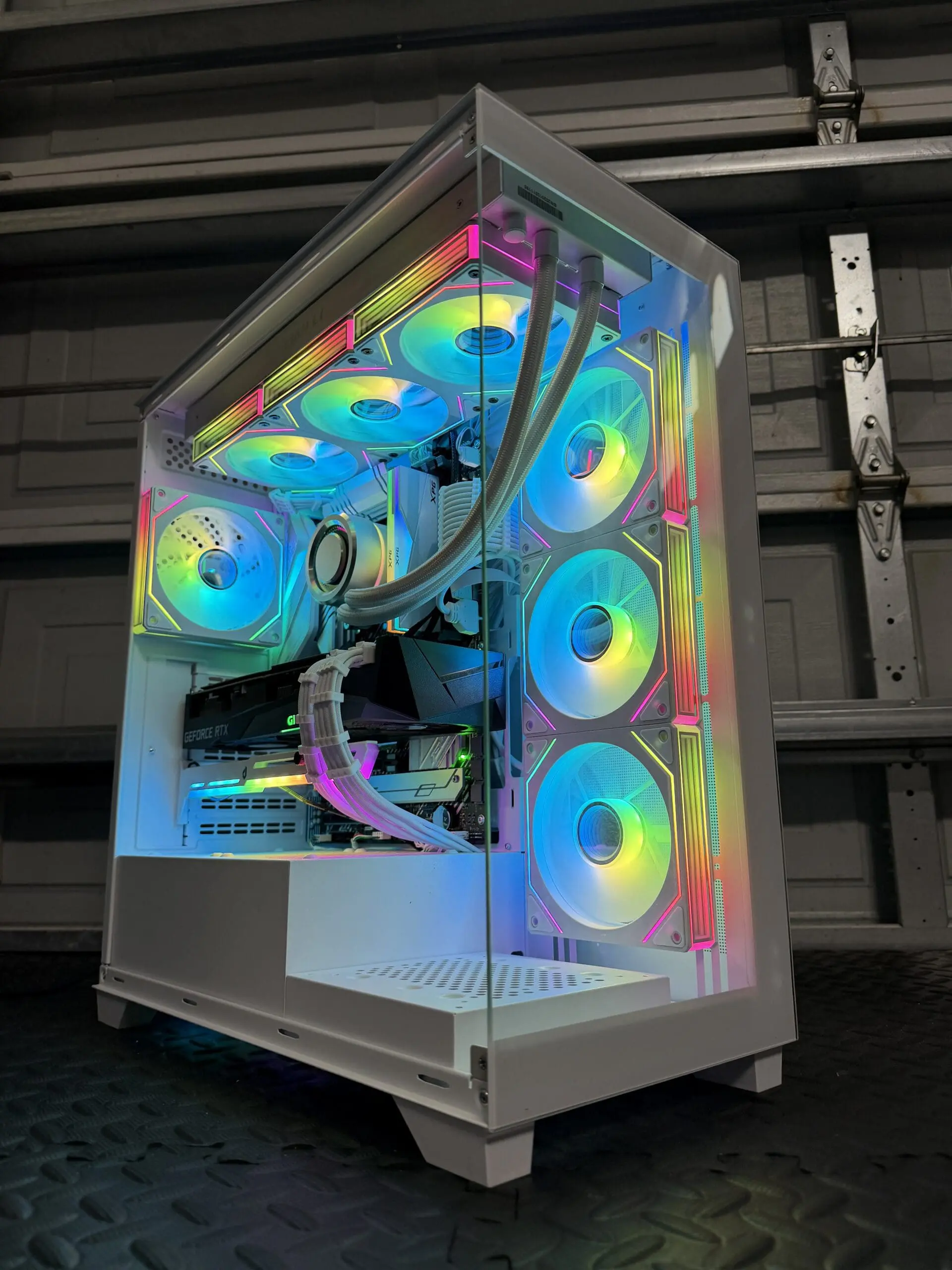 Custom White PC Aesthetic Build